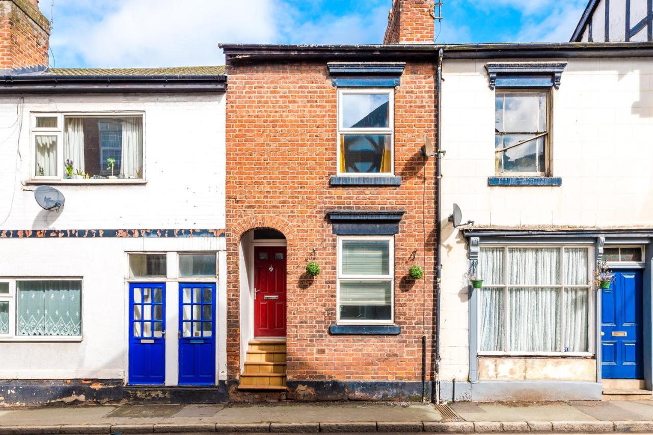 Chester Stylish Haven: 2-Bed Home by 53 Degrees Property Exterior photo